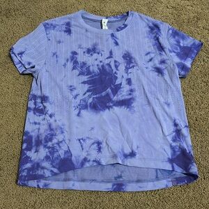 Lululemon purple tie-dye athletic crop top